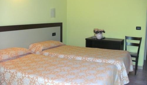 Comfort Triple Room with Shower