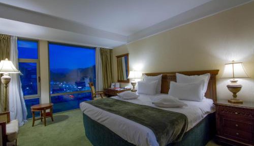 King Room - Non-Smoking