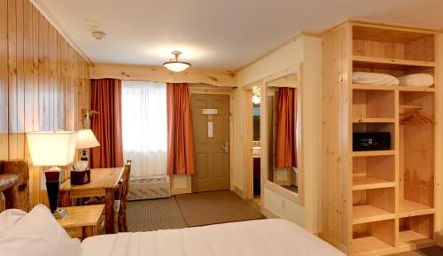 King Room with Mountain View