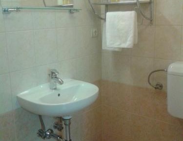Economy Twin Room