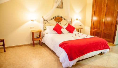Deluxe Suite with Spa Bath