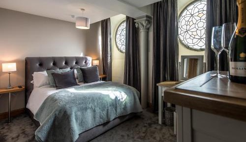 Deluxe Double Room with Shower