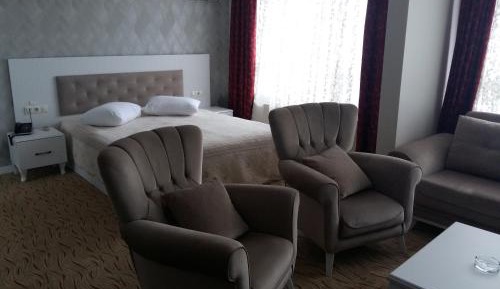 Junior Suite (2 Adults + 1 Child)