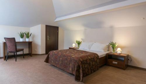 Single Room with Private Bathroom