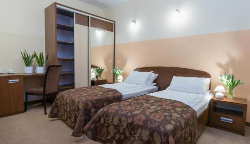 Twin Room with Bathroom