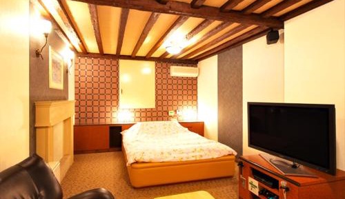 Standard King Room