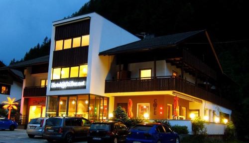 Single Room with Mountain View