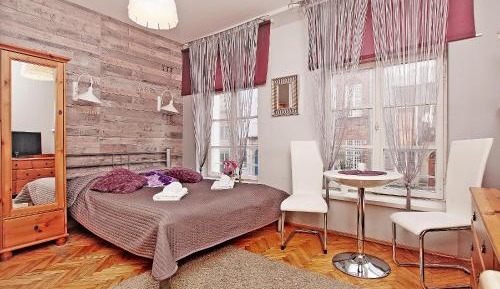Apartment (2 Adults)