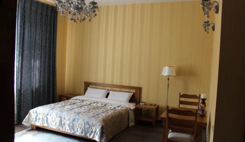 Superior King Suite