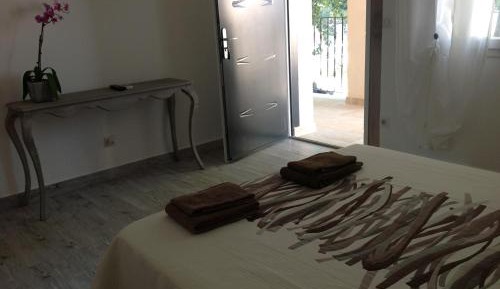 Double Room with Garden View and Pool View