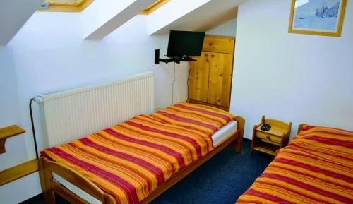 Double Room (1 Adult + 1 Child)
