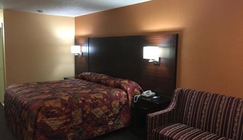 King Room - Non-Smoking/ Ground Floor
