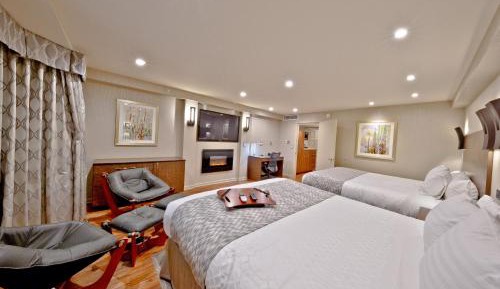 Deluxe Two-Bedroom Suite