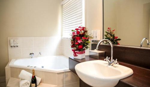 Superior King Room with Spa Bath