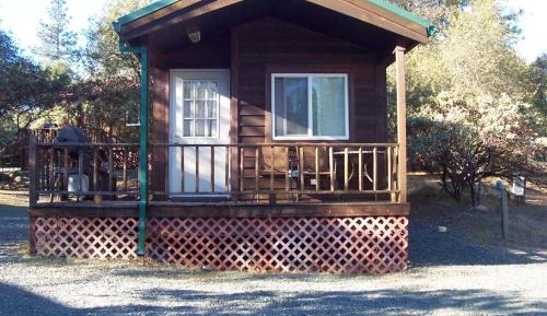 One-Bedroom Cabin