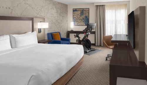 King Room with Peloton Bike