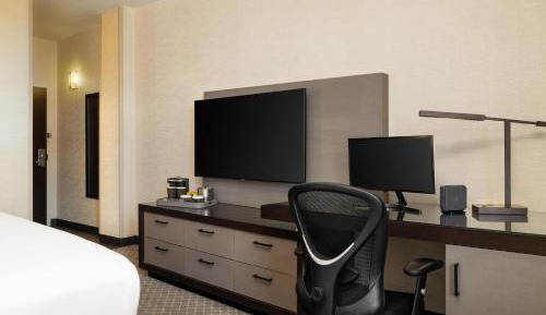 Business King Room