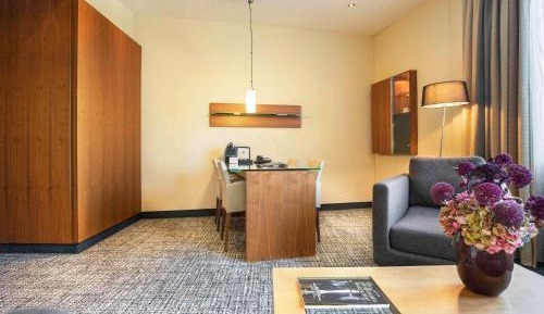 Superior King Suite