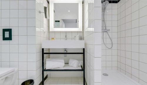 Standard Room with 2 Single Beds
