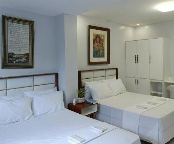 Deluxe Family Suite
