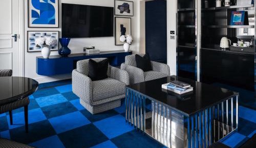 Prestige King Suite with Separate Living Room and Waterloo Place or Pall Mall View