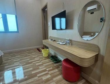 Deluxe Room (2 Adults + 1 Child)