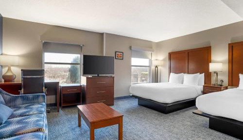 Queen Suite with Two Queen Beds - Non Smoking