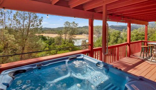 Four-Bedroom Apartment