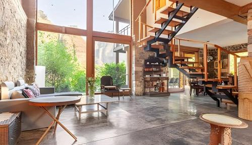 Bungalow with Patio