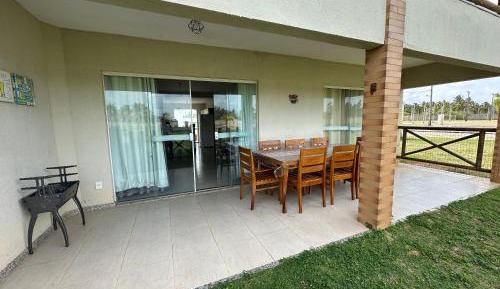 Apartment with Lake View