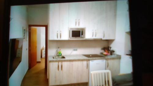 Deluxe One-Bedroom Apartment