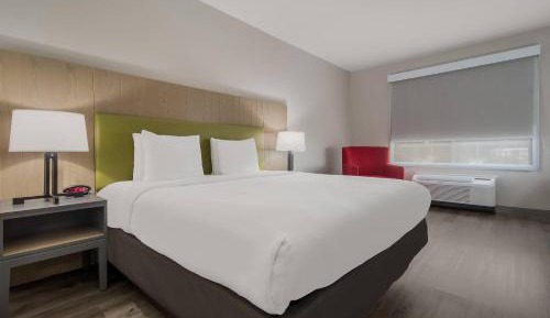 King Room - Non-Smoking