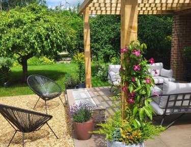 Family Room with Garden View