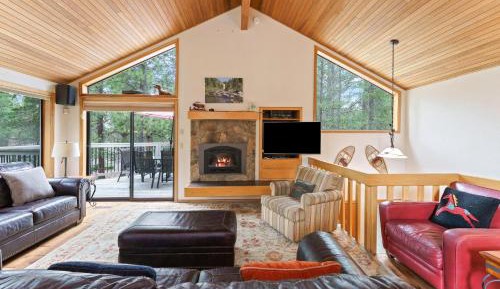 Five-Bedroom Holiday Home