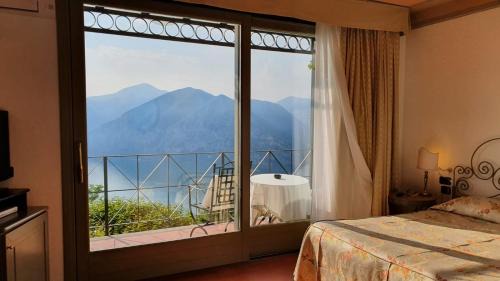 Double Room with Lake View