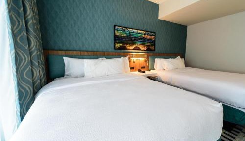 Queen Room with Two Queen Beds - Arcade View