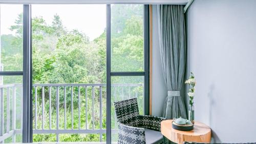 Twin Room with View