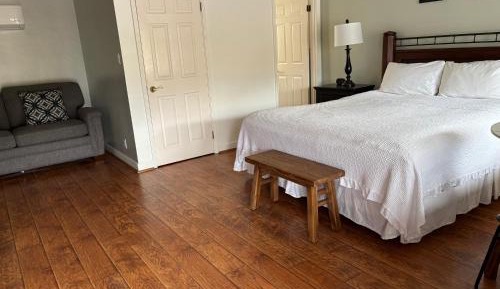 One King Bed