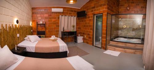 Deluxe Suite with Spa Bath