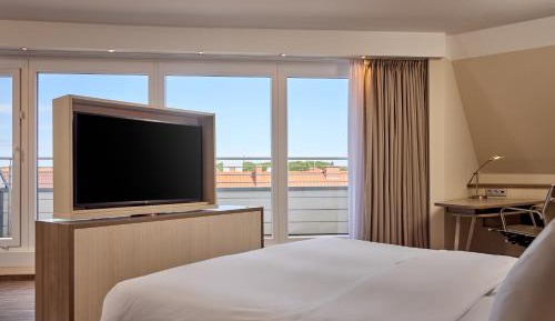 Junior King Suite with Balcony