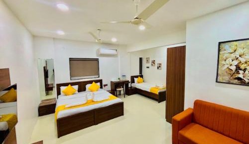 Deluxe Family Room