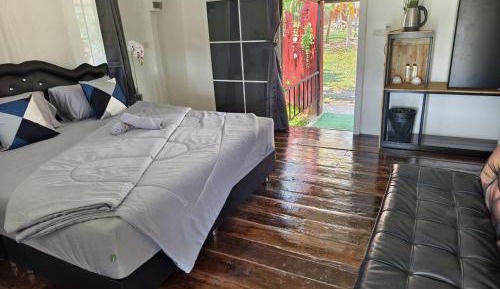 Deluxe Bungalow