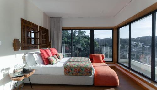 Studio Apartment with Balcony
