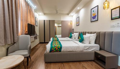 Deluxe Room with City View