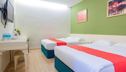 Deluxe Family Room