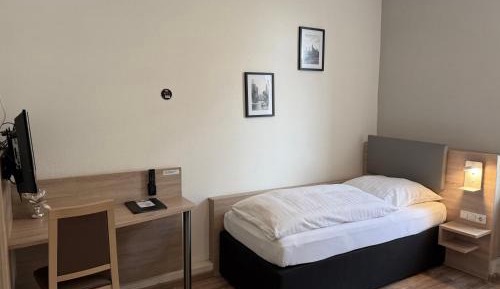 Standard Single Room