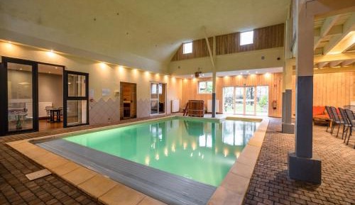 Eight-Bedroom Holiday Home