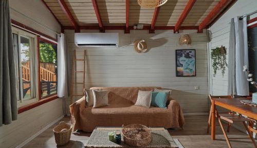 Studio with Spa Bath