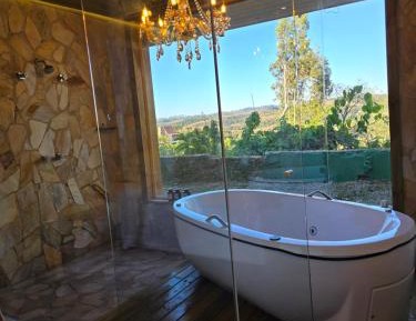 King Suite with Spa Bath