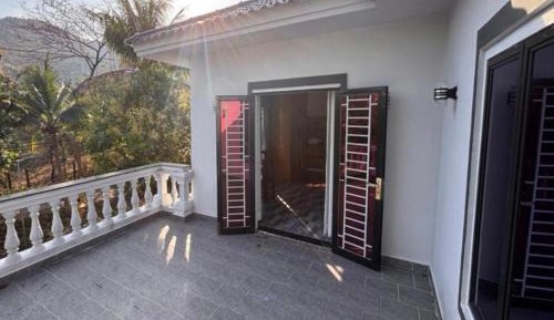 King Room with Pool View